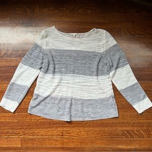 Eileen Fisher light knit shirt sweater
